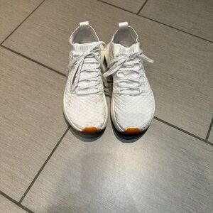 No Bull Women’s White Knit Trainer